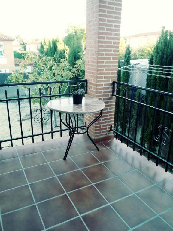 Villa Odelot Toledo Olías del Rey Esterno foto